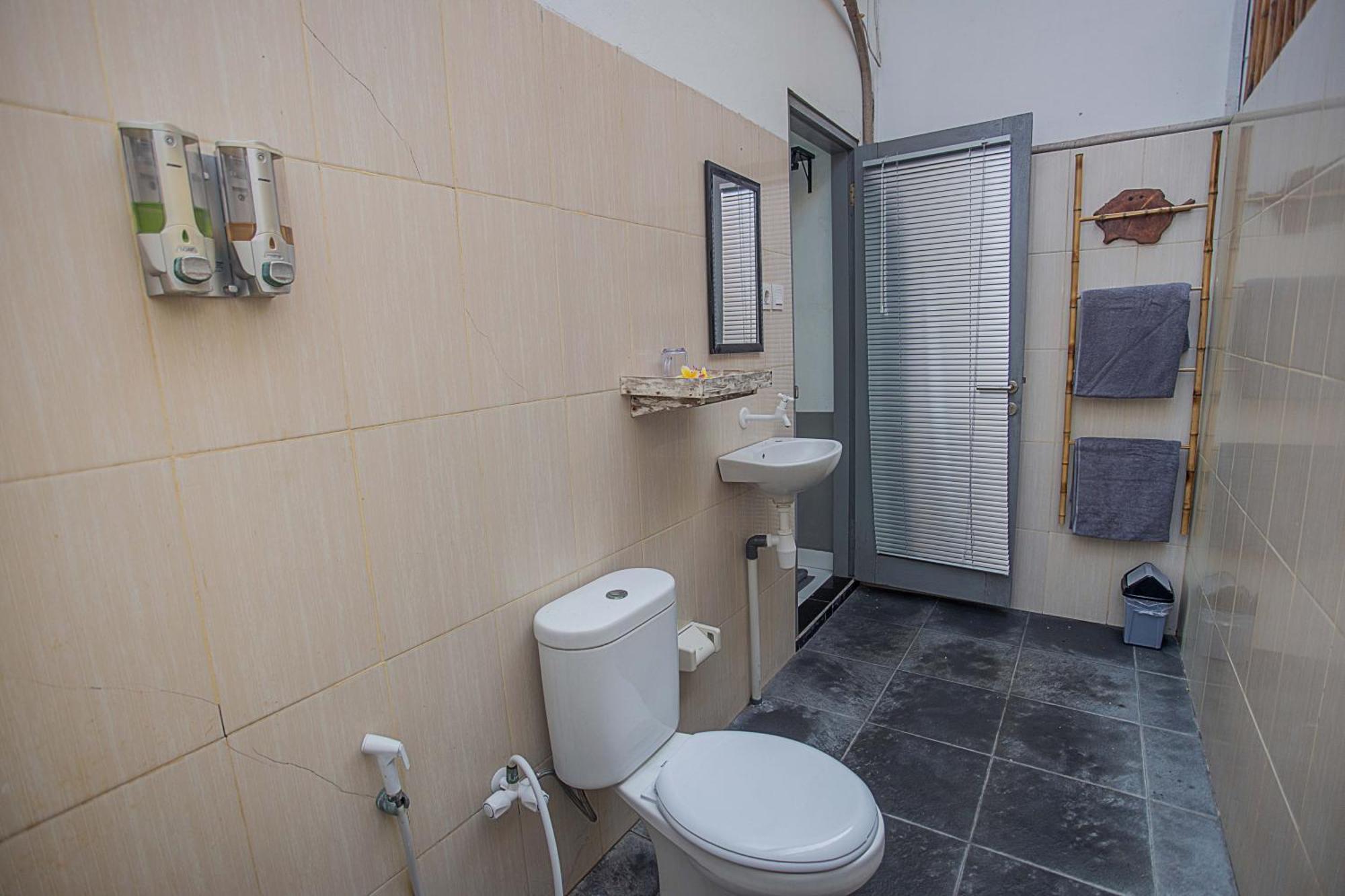 Jeje Fortis Guest House Lembongan Esterno foto