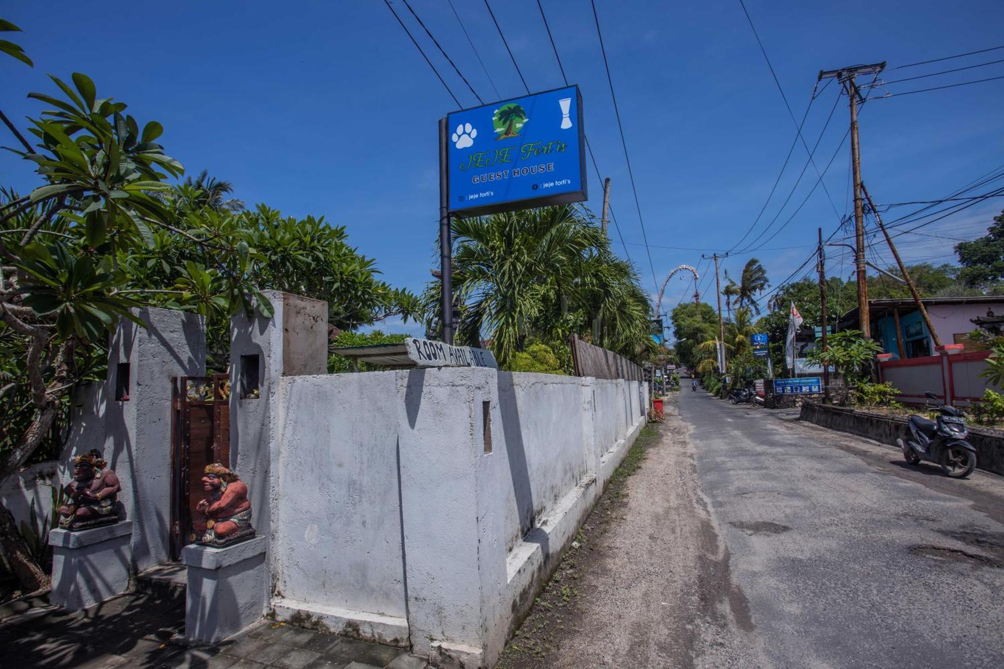 Jeje Fortis Guest House Lembongan Esterno foto